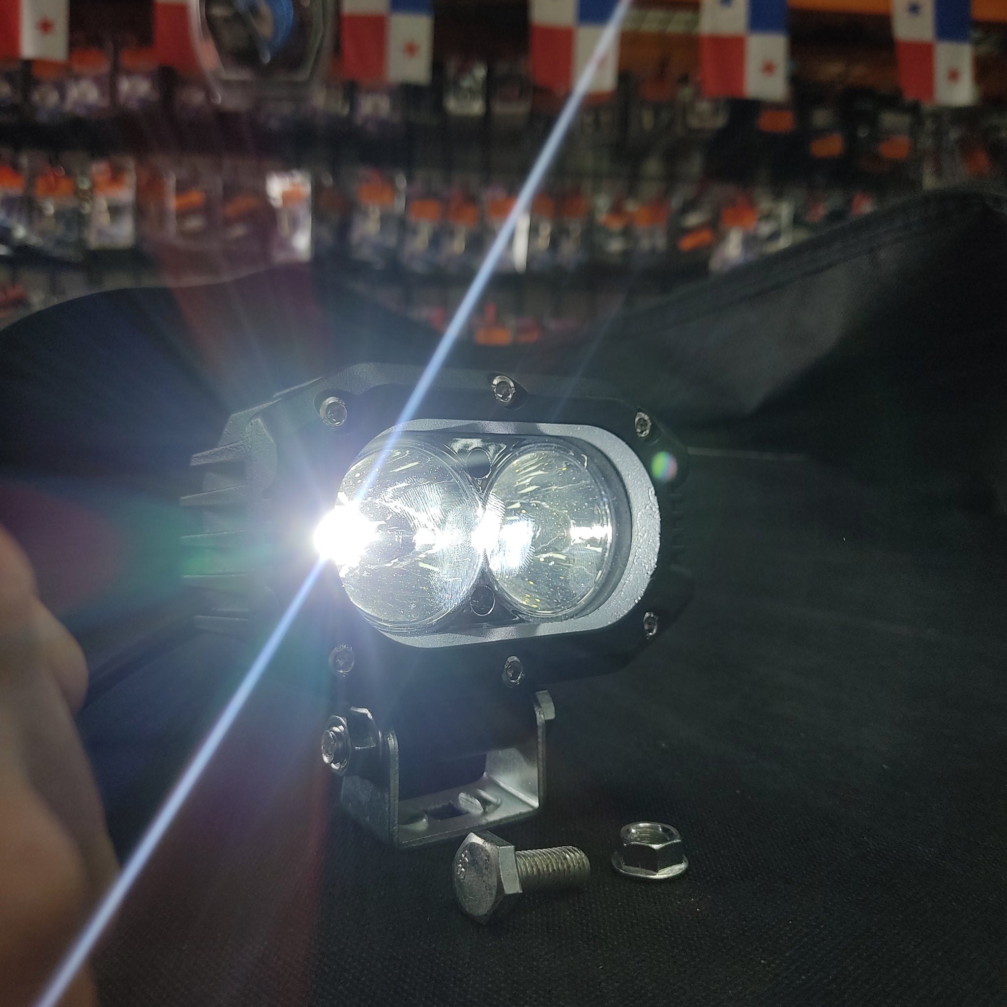 WORKING LED TIPO REVERSA 20-  MT09