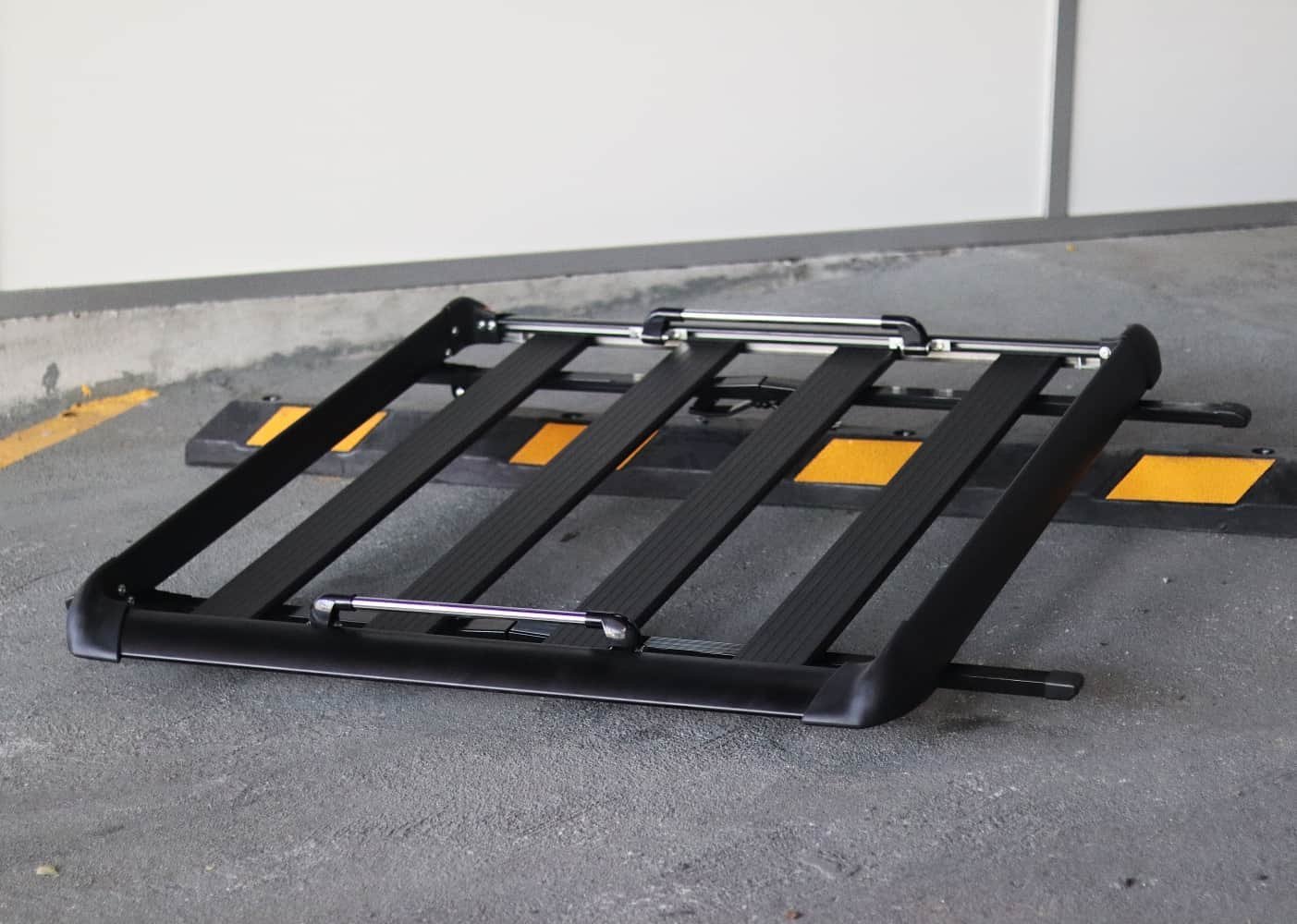 PARRILLA PORTAEQUIPAJE ALUMINIO NEGRA 40X48" VIGO- - Image 4