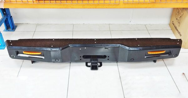 BUMPER TRASERO NP300 OF ROAD - Image 3
