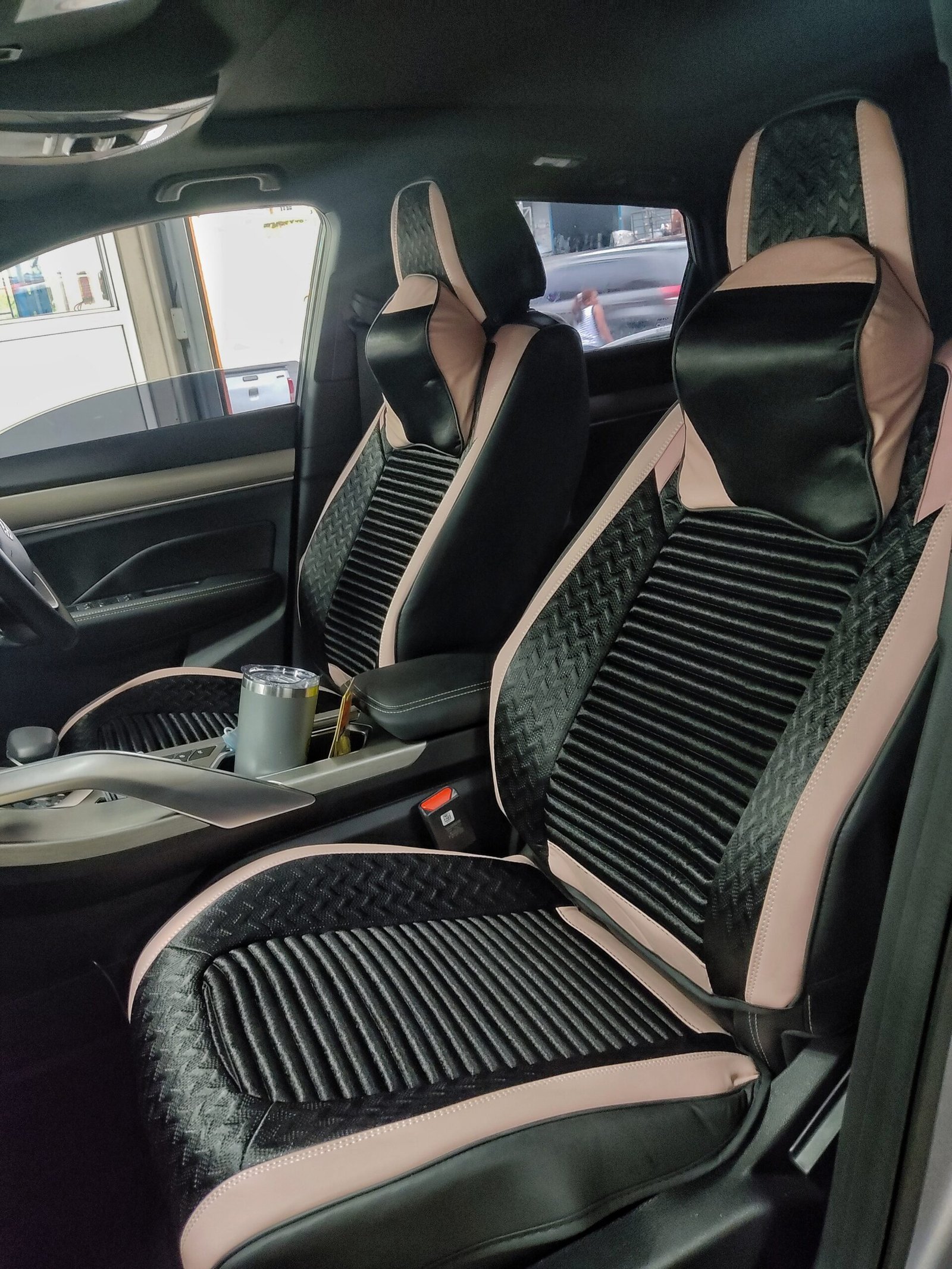 FORRO DE ASIENTO CUERINA-LINO ROSADO/NEGRO - Image 2