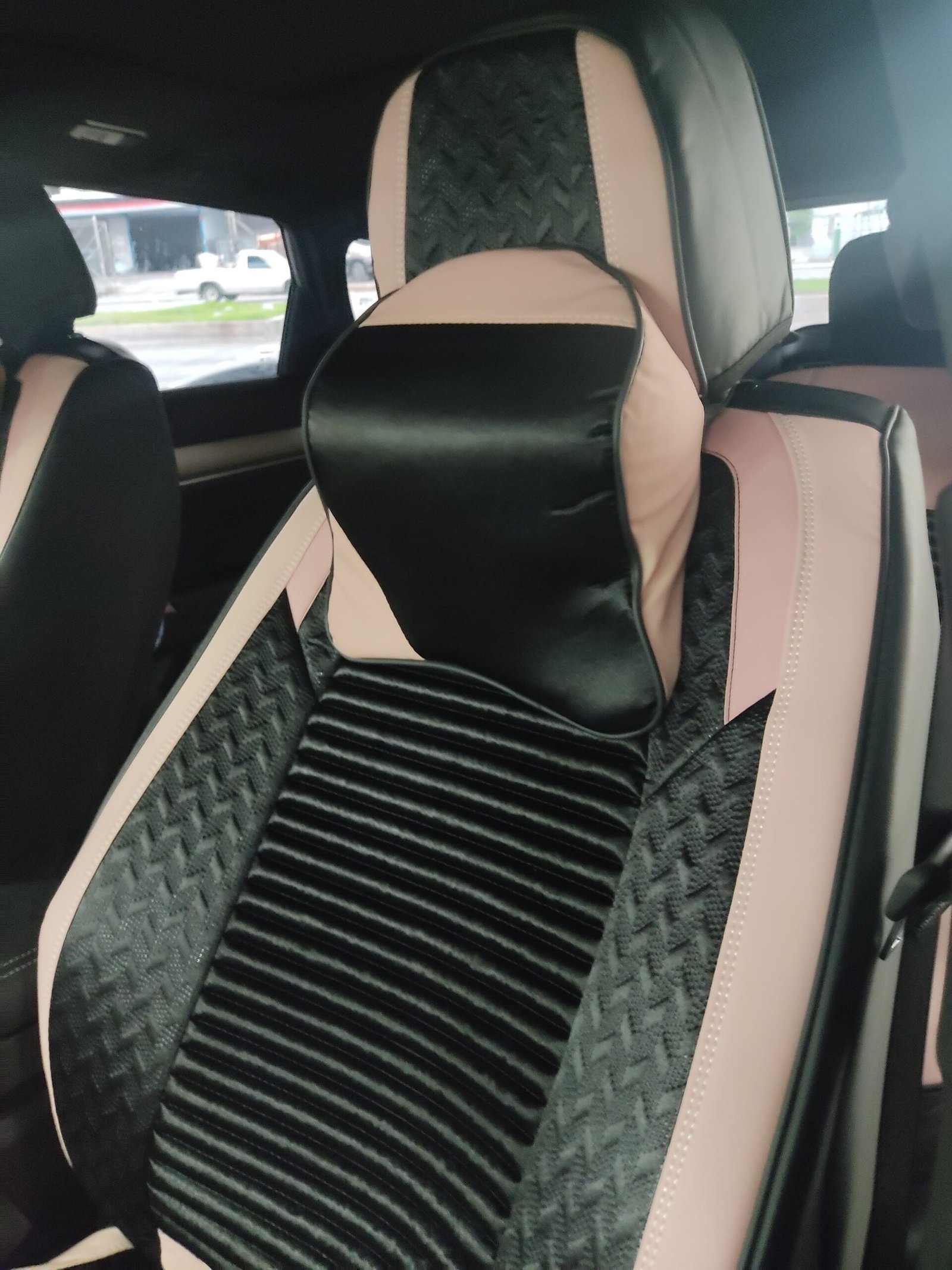 FORRO DE ASIENTO CUERINA-LINO ROSADO/NEGRO - Image 4