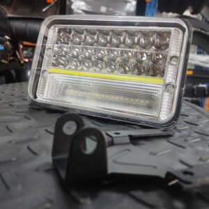 SEALED BEAM LED RECTANGULAR LUZ BLANCA -45LEDS -45W