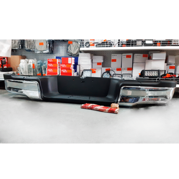 BUMPER TRASERO TOYOTA  REVO 2015/16 - Image 2