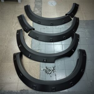 FENDER FLARES/INJECTION 2021 NEW D-MAX