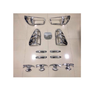 KIT CROMADO HILUX REVO 17 PCS