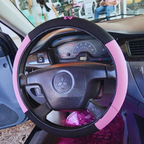 FORRO DE ASIENTO POLIESTER NEGRO BORDADO FLORES - Image 3